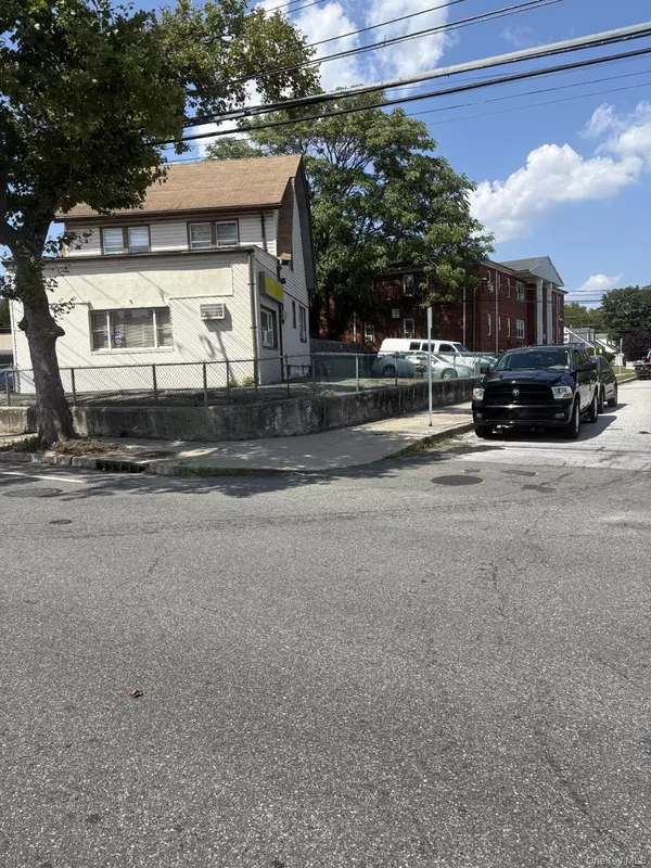 Valley Stream, NY 11580,95 Franklin AVE