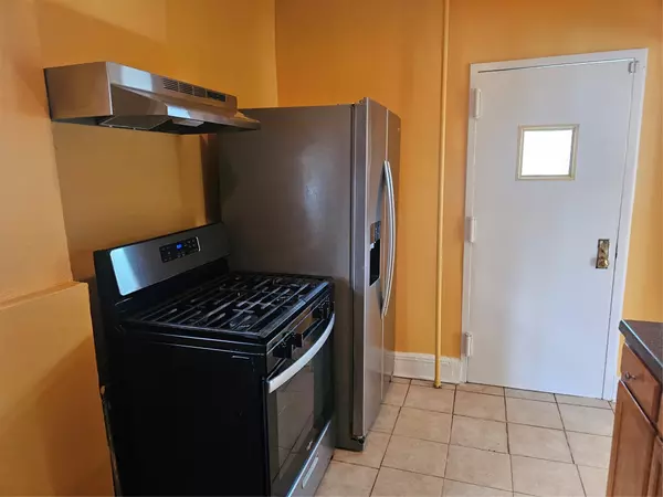 Springfield Gardens, NY 11413,182-10 141 AVE