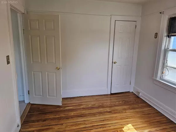 Springfield Gardens, NY 11413,182-10 141 AVE