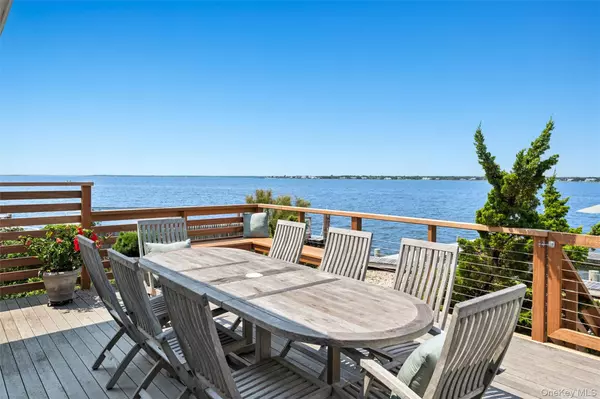 Westhampton Beach, NY 11978,124 Point RD