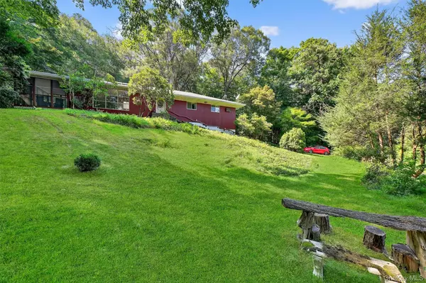 Yorktown Heights, NY 10598,1590 Croton Lake RD