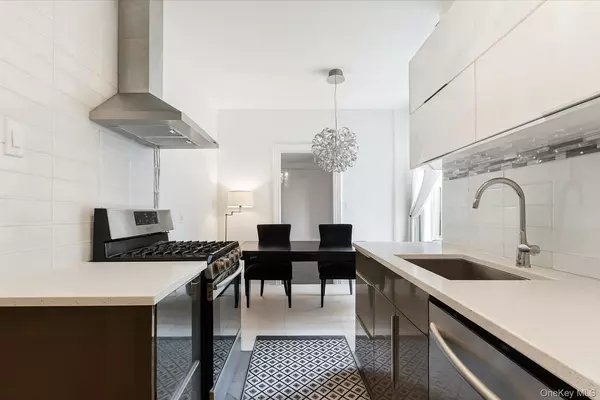 Bronxville, NY 10708,1440 Midland AVE #1D