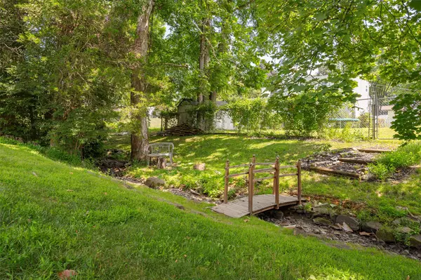 Poughkeepsie, NY 12603,5 Miron DR