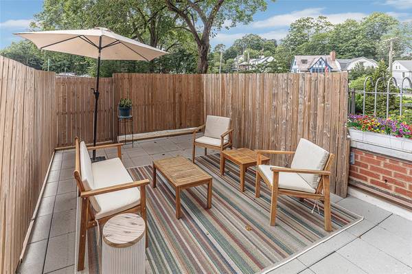 900 Palmer RD #1-E, Bronxville, NY 10708