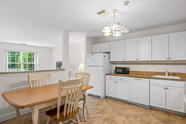 East Setauket, NY 11733,124 Erin LN