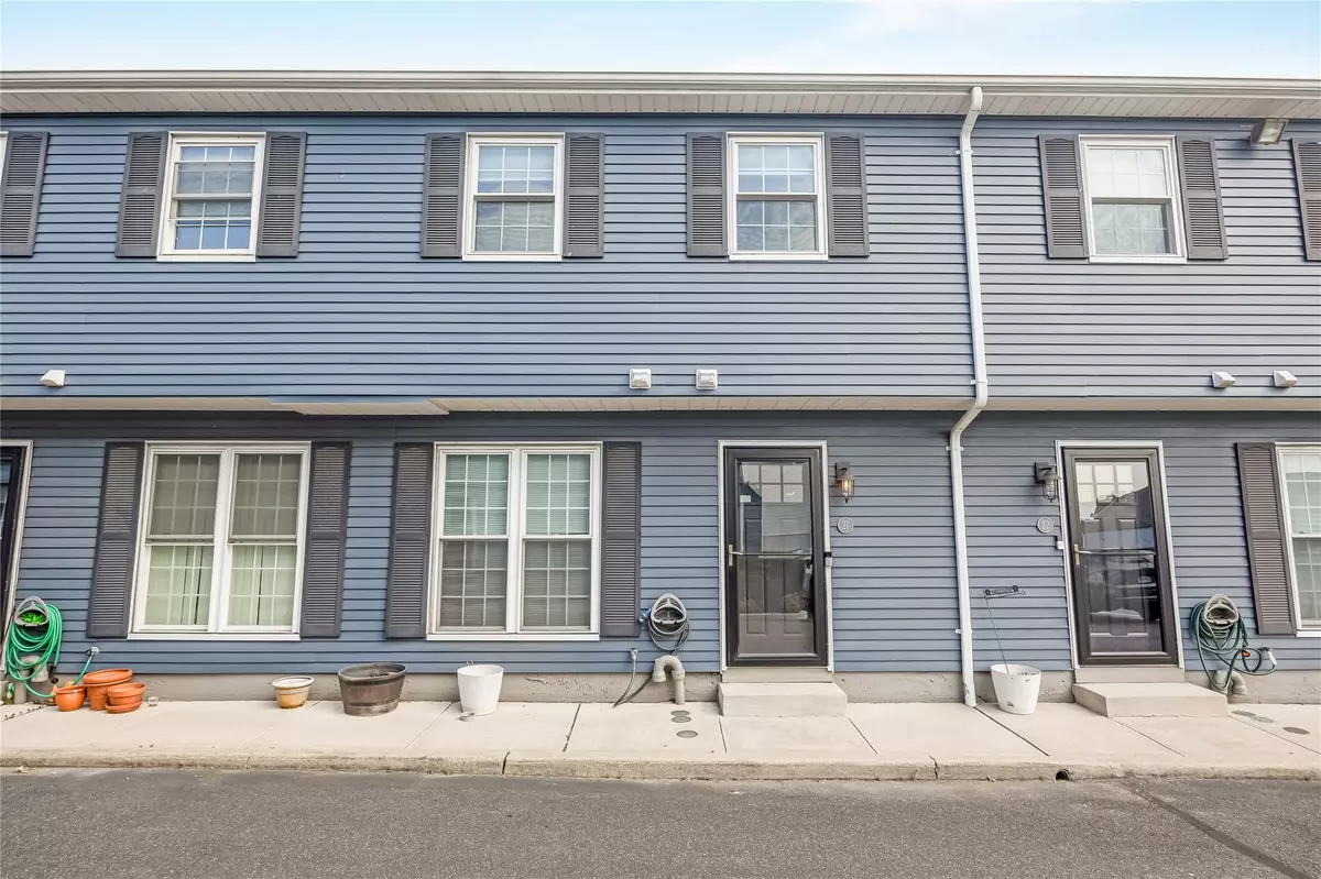 Freeport, NY 11520,116 Westend AVE #21
