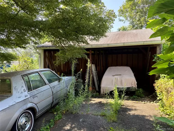 Ossining, NY 10562,22 Lafayette AVE