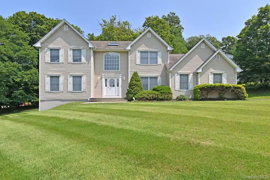 14 Roble RD, Suffern, NY 10901