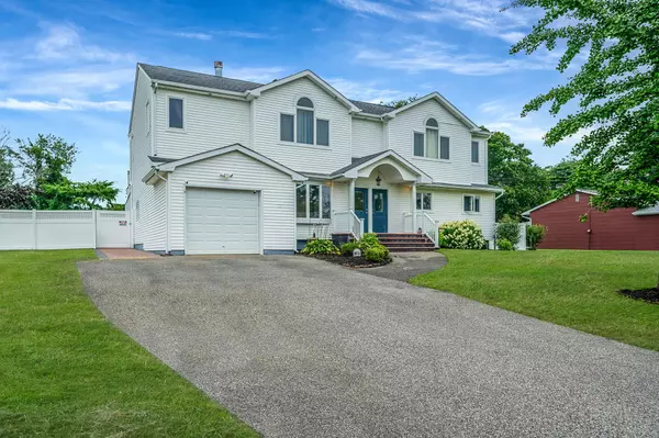 Bohemia, NY 11716,39 Aron DR