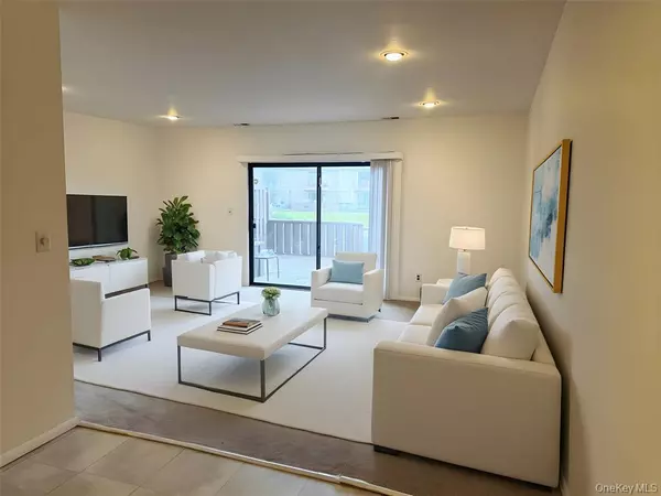 Oceanside, NY 11572,100 Daly BLVD #2803