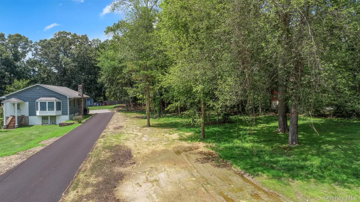 Crompond, NY 10517,64 Baron De Hirsch RD