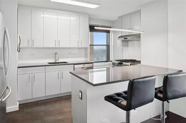 Forest Hills, NY 11375,110-11 Queens BLVD #30E