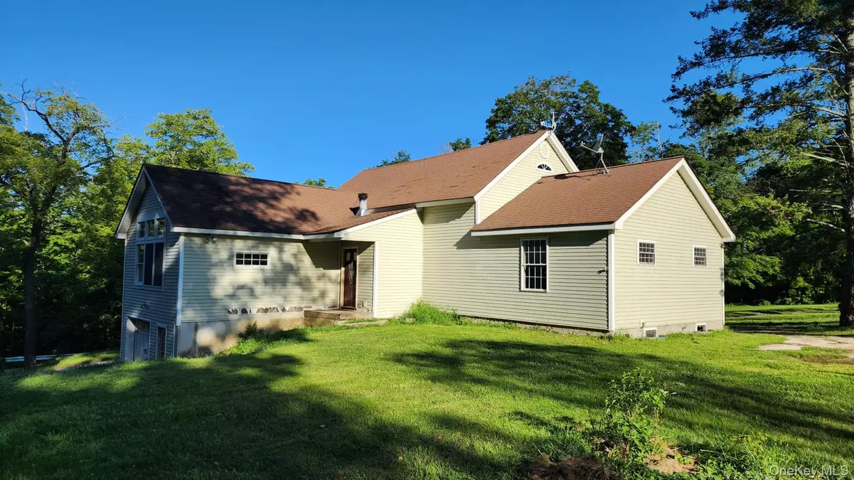 Lagrangeville, NY 12540,335 Clapp Hill RD