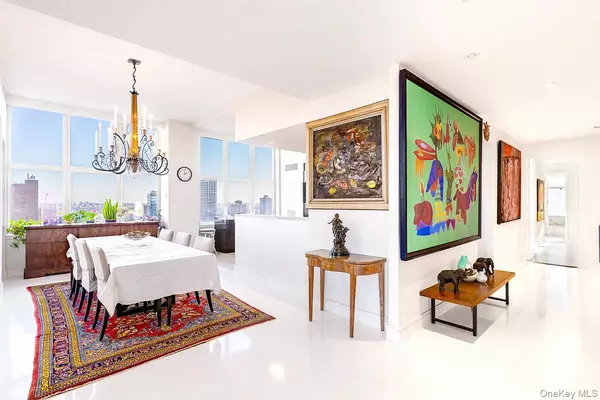 New York (manhattan), NY 10128,181 E 90th St #PH32A