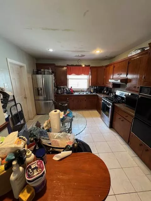 Richmond Hill, NY 11418,10211 85th AVE