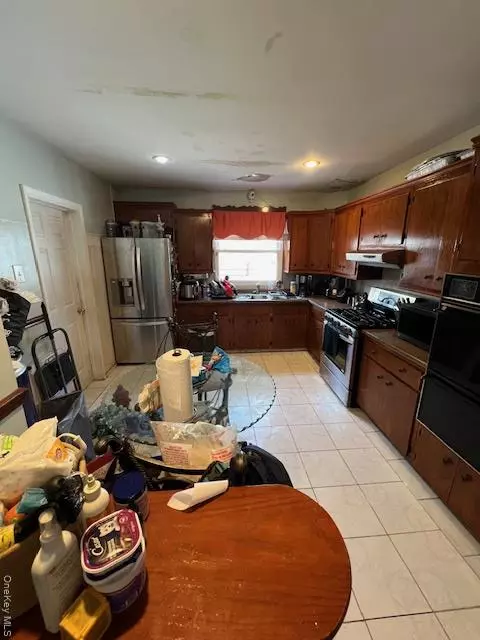 Richmond Hill, NY 11418,10211 85th AVE