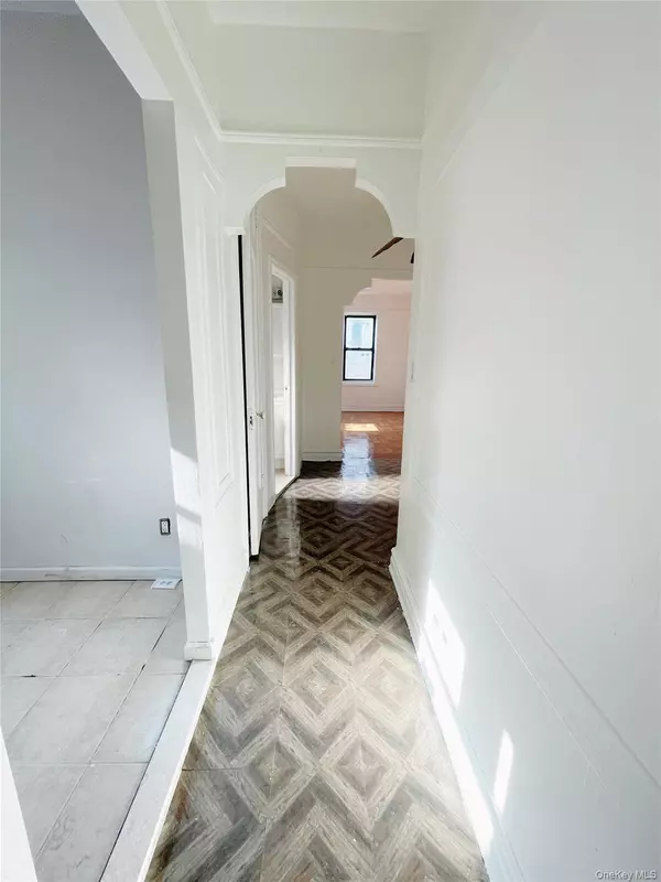 Brooklyn, NY 11213,897 Empire BLVD #F6