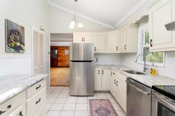 Rocky Point, NY 11778,31 Friendship DR