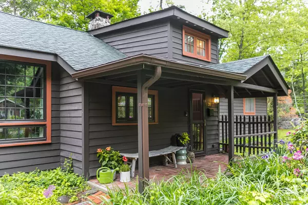 28 PineGrove ST,  Woodstock,  NY 12498