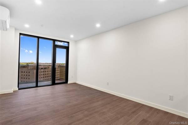 Kew Gardens, NY 11415,124-28 Queens Blvd. #11C