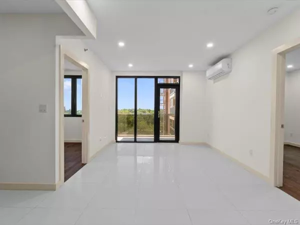 Kew Gardens, NY 11415,124-28 Queens Blvd. #PH-A