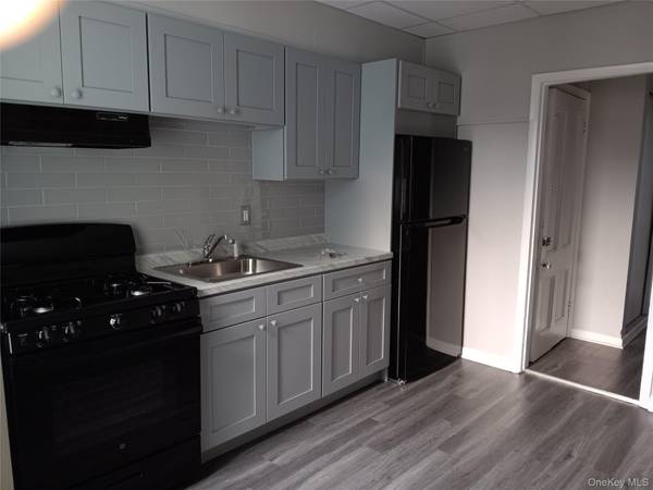 Port Chester, NY 10573,142 Smith ST #142 apt2