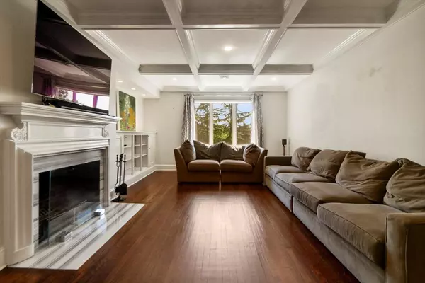 Scarsdale, NY 10583,110 Edgemont RD