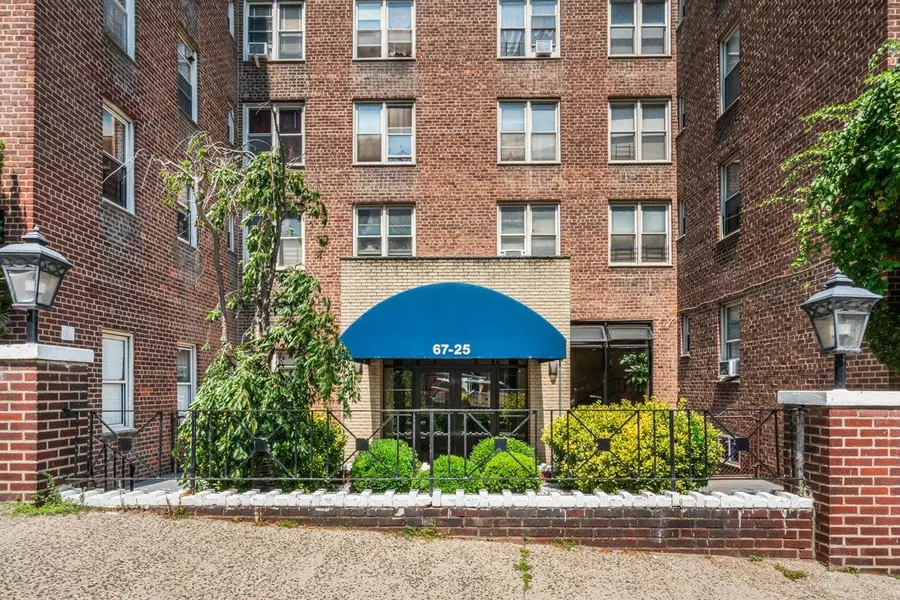 67-25 Dartmouth ST #4A, Forest Hills, NY 11375