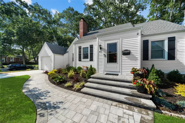 Massapequa, NY 11758,45 Sycamore ST
