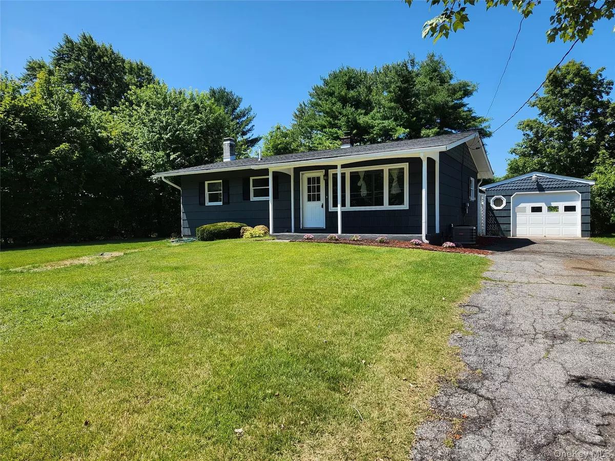 Hyde Park, NY 12538,5 Sycamore DR