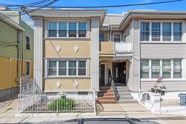 South Ozone Park, NY 11420,11120 112th ST