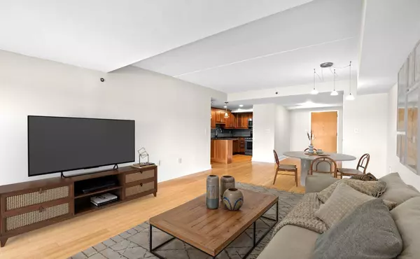 Yonkers, NY 10701,1020 Warburton AVE #12F