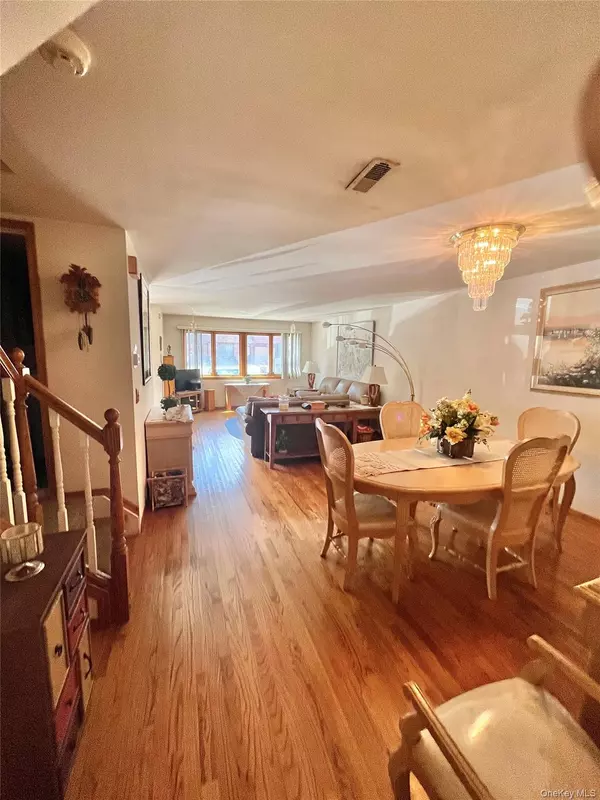 Staten Island, NY 10304,69 Alan LOOP