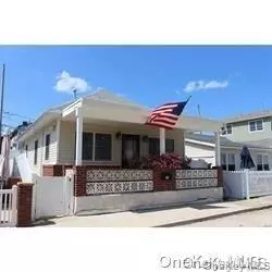 27 Vermont ST, Long Beach, NY 11561