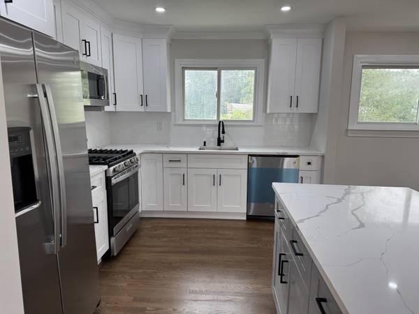 Rockville Centre, NY 11570,1259 Woodfield RD