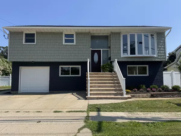 1259 Woodfield RD, Rockville Centre, NY 11570