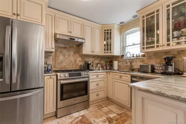 Bronx, NY 10465,166 Revere AVE