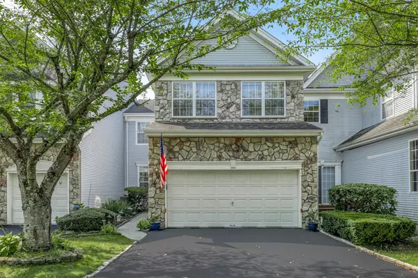 4 Willow CT,  Tuxedo Park,  NY 10987