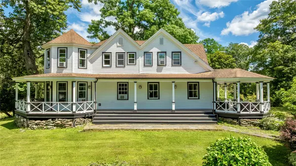 729 Cold Spring RD, Stanfordville, NY 12581
