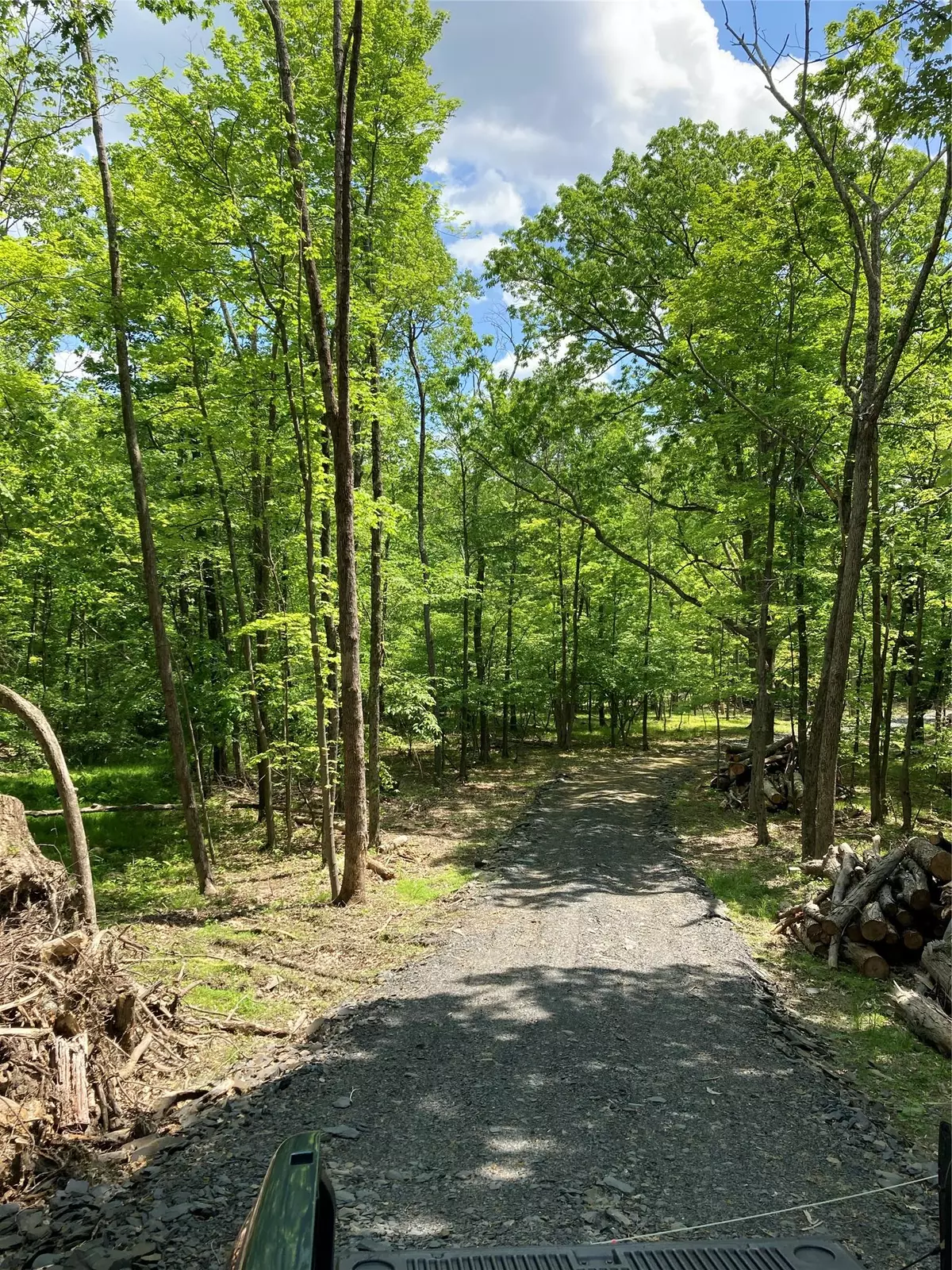 Pine Bush, NY 12566,716 Upper Mountain RD