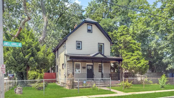 53 James L L Burrell AVE, Hempstead, NY 11550