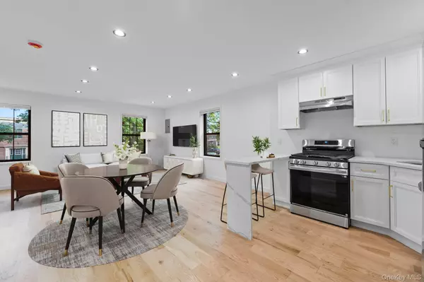 21837 Spencer AVE, Queens Village, NY 11427