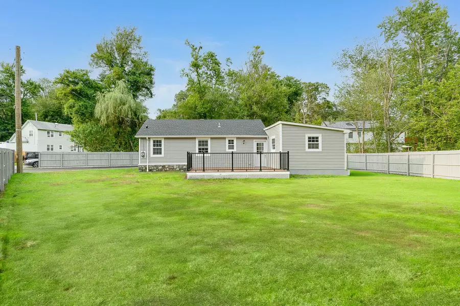 3167 Lincoln DR, Mohegan Lake, NY 10547