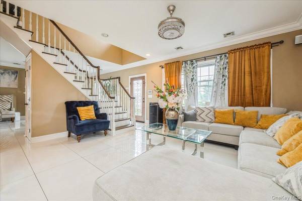 Bellmore, NY 11710,732 Sunrise AVE