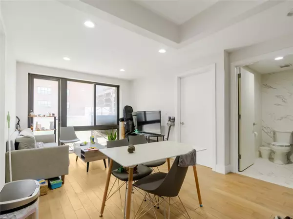 Long Island City, NY 11101,2705 41st AVE #5D