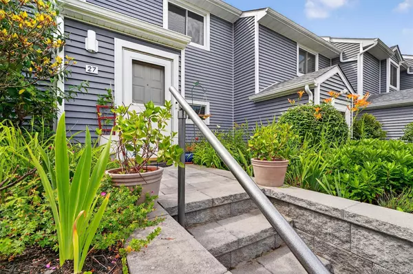 Peekskill, NY 10566,27 Waterview Estate