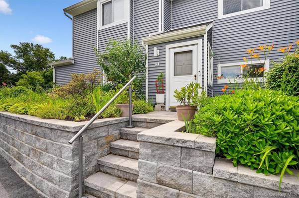 27 Waterview Estate, Peekskill, NY 10566