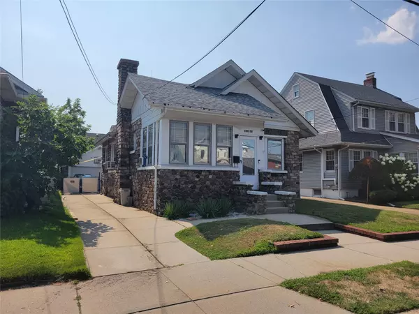 Howard Beach, NY 11414,159-16 101 ST