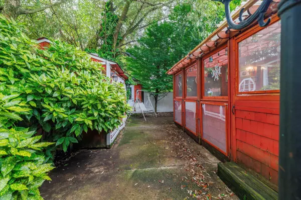 Garden City, NY 11530,6 Fernwood TER
