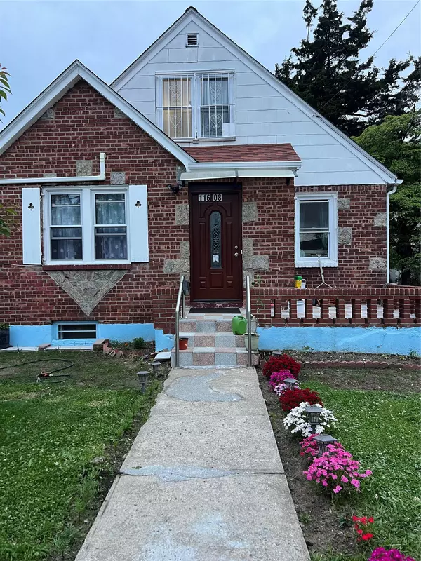 11608 196th ST, Saint Albans, NY 11412